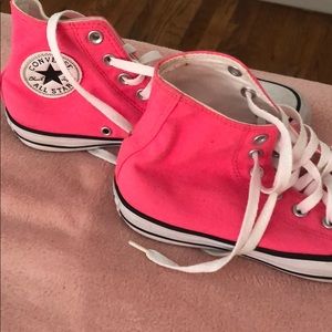 Pink converse
